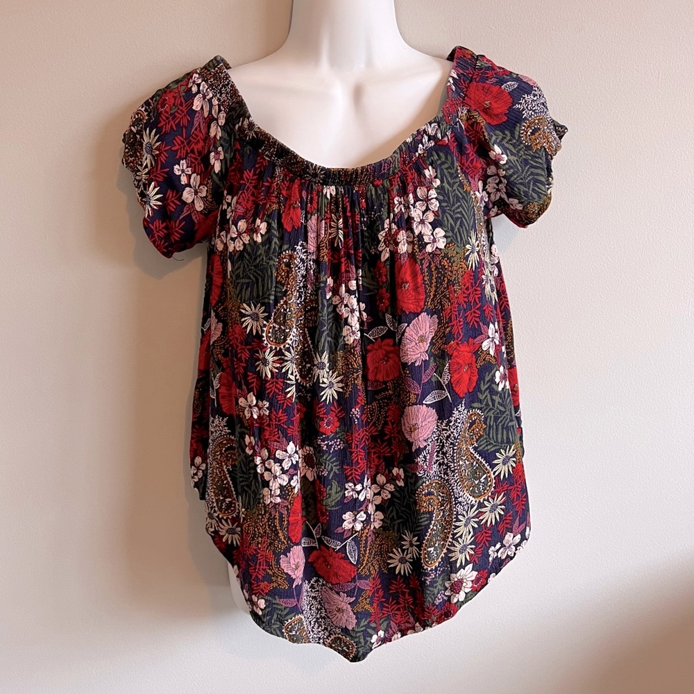 Love, Fire Small Multicolor Floral Off the Shoulder Short Sleeve Blouse